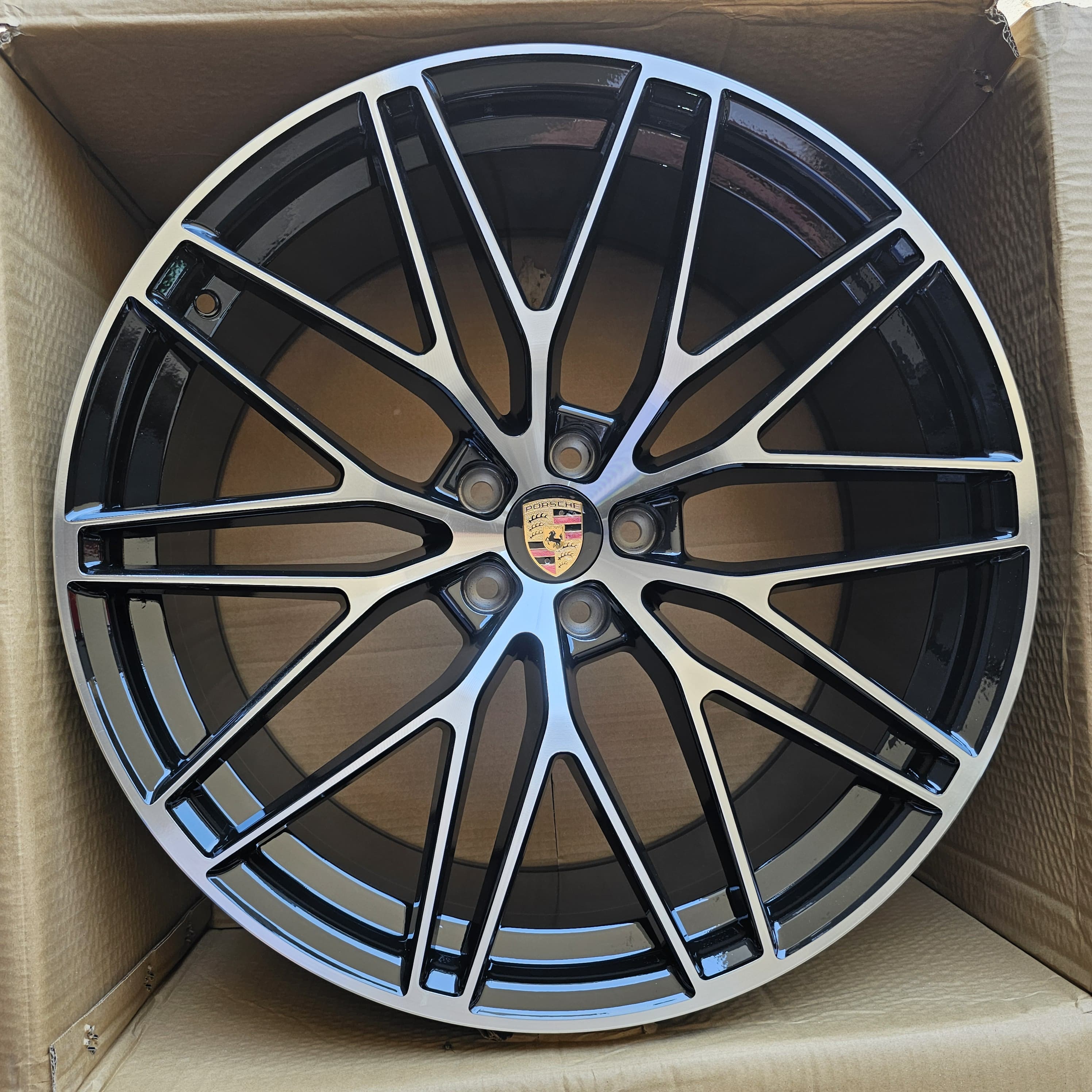 Alu Felne - 9.5J x21 ET26 5X112